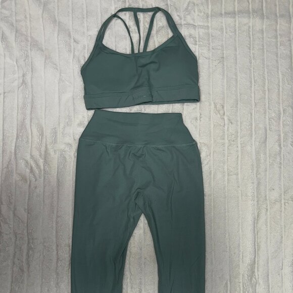 Alphalete Women’s Activewear Set (Sports Bra + Leggings) | Size Small | Green | - Picture 1 of 6